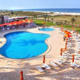 Appartement plage et piscine Andalucia Beach Hôtel，位于比塞大的酒店