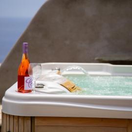 Sunrise stone villa with Jacuzzi by Neuvel，位于Péra Meriá的酒店