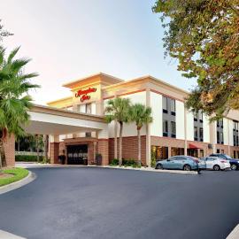 Hampton Inn Amelia Island，位于费南迪纳比奇的酒店