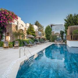 Costa Sariyaz Hotel Bodrum，位于博德鲁姆的酒店