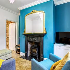 Woodside Cottage, Congleton, Nr Peak District，位于康格尔顿的酒店