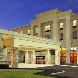 Hampton Inn & Suites Columbus Hilliard，位于希利亚德的酒店