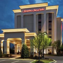 Hampton Inn & Suites Frederick/Fort Detrick，位于弗雷德里克的酒店