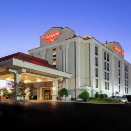 Hampton Inn Winston-Salem Hanes Mall,位于温斯顿·塞勒姆的酒店