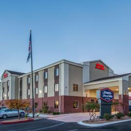 Hampton Inn & Suites Los Alamos，位于洛斯阿拉莫斯的酒店