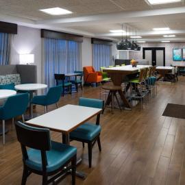 Hampton Inn LaPorte，位于拉波特的酒店