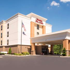 Hampton Inn & Suites Mansfield South @ I 71，位于曼斯费尔德的酒店