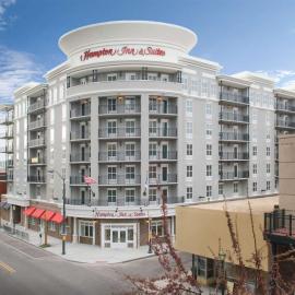 Hampton Inn & Suites Mobile - Downtown Historic District，位于莫比尔的酒店