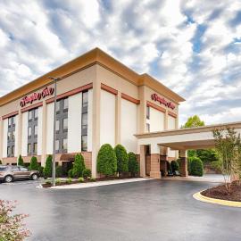 Hampton Inn Morganton，位于摩根顿的酒店