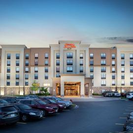 Hampton Inn & Suites by Hilton Barrie，位于巴里的酒店