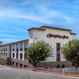 Hampton Inn Norco/Corona，位于诺科的酒店