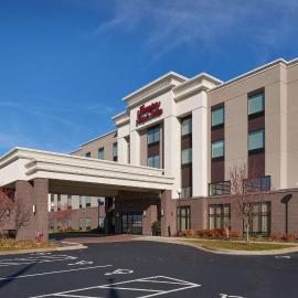 Hampton Inn & Suites Rogers,位于罗杰斯的酒店