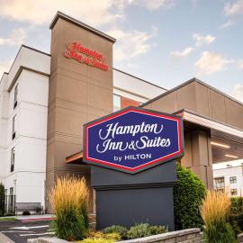 Hampton Inn & Suites Seattle-Downtown,位于西雅图的酒店