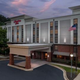 Hampton Inn Atlanta-Mall Of Georgia,位于比福德的酒店