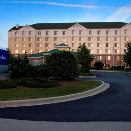 Hilton Garden Inn Addison，位于艾迪生的酒店