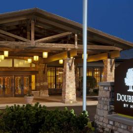 DoubleTree by Hilton Libertyville-Mundelein，位于曼德林的酒店