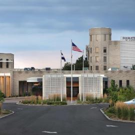 DoubleTree by Hilton Hotel Denver - Thornton，位于桑顿的酒店