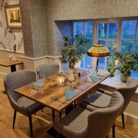 White Horse Inn & Restaurant