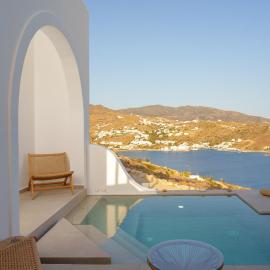 Ios Seaside house with sunset view and small pool，位于伊奥斯乔拉的酒店