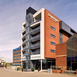 DoubleTree by Hilton Lincoln，位于林肯的酒店