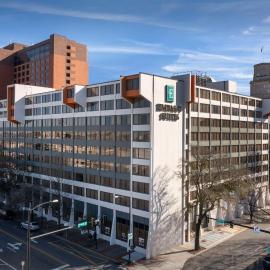 Embassy Suites Winston-Salem，位于温斯顿·塞勒姆的酒店