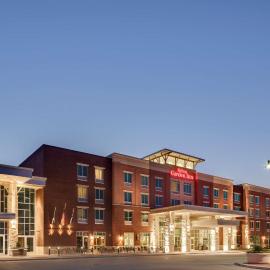 Hilton Garden Inn Manhattan Kansas，位于曼哈顿的酒店