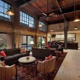 Hampton Inn and Suites New Orleans Convention Center，位于新奥尔良的酒店