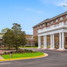 Hilton Garden Inn Suffolk Riverfront，位于萨福克的酒店