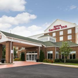 Hilton Garden Inn Hampton Coliseum Central，位于汉普顿的酒店
