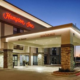 Hampton Inn Salina，位于萨利纳的酒店