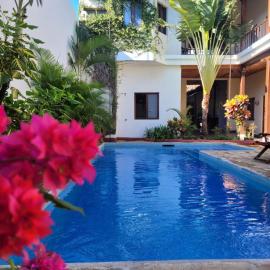 Hotel con Corazón Granada，位于格拉纳达的酒店