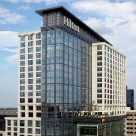 Hilton Norfolk The Main，位于诺福克的酒店