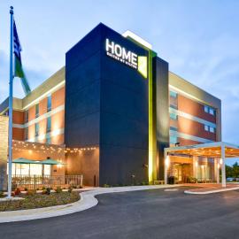 Home2 Suites By Hilton Charles Town，位于查尔斯镇的酒店