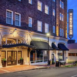 The Virginian Lynchburg, Curio Collection By Hilton，位于林奇堡的酒店