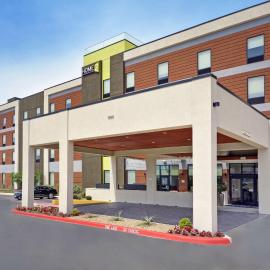 Home2 Suites By Hilton Dallas Desoto，位于迪索托的酒店