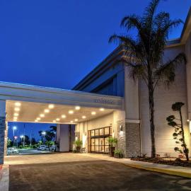 Hampton Inn Discovery Kingdom Napa Gateway，位于瓦列霍的酒店