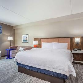Hampton Inn & Suites Kittery-Portsmouth,位于基特里的酒店