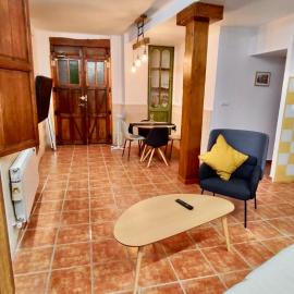 Casa rural Almazara，位于莱图尔的酒店