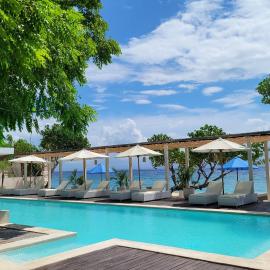 AMP Beach House，位于珀尼达岛的酒店