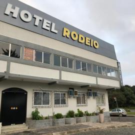 Hotel Rodeio,位于拉热斯的酒店