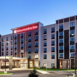 Hilton Garden Inn Pittsburgh Area Beaver Valley, Pa，位于莫纳卡的酒店