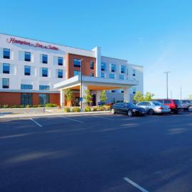 Hampton Inn & Suites Portland West,位于波特兰的酒店