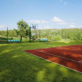 Forest springs. Family vacation tennis beach sauna，位于Gratiškės的酒店
