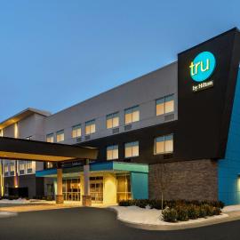 Tru By Hilton Albany Airport, Ny，位于莱瑟姆的酒店