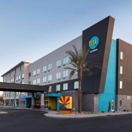 Tru By Hilton Phoenix Glendale Westgate,位于格伦代尔的酒店