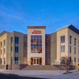 Hilton Garden Inn Temecula，位于蒂梅丘拉的酒店
