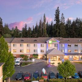 Holiday Inn Express Bothell by IHG，位于博瑟尔的酒店