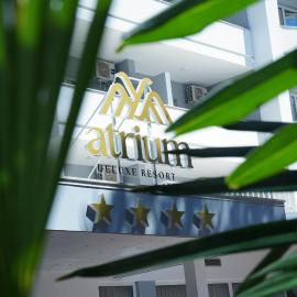 Atrium Deluxe Resort，位于格勒姆的酒店