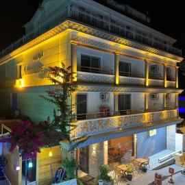 Aura Boutique Hotel，位于锡德的酒店