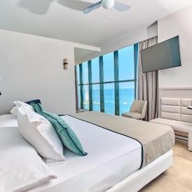 Leonardo Hotel Fuengirola Costa del Sol，位于福恩吉罗拉的酒店